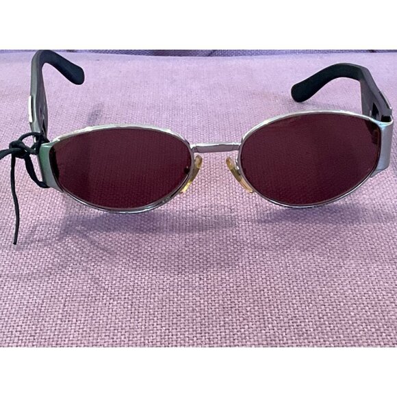 FWRD Renew Fendi 90s Vintage Sunglasses in Black SL 7133 Womens - Picture 2 of 10